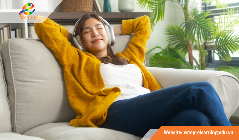 Chọn chủ đề Listening yêu thích để luyện nghe