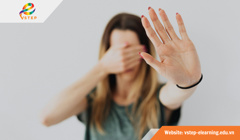 Stop to V hay V-ing chính xác?